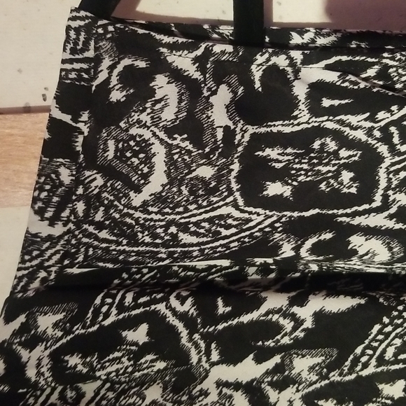 Host pick x2! Talbots, like new, sheer, drapey, black and ivory blouse, 16p - Picture 5 of 7